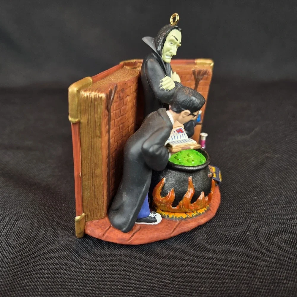 Harry Potter Potions Master 2001 Hallmark Keepsake Christmas Ornament